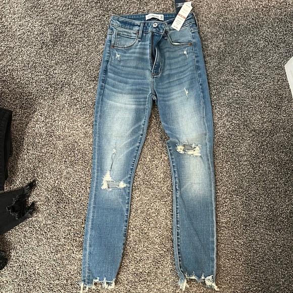 Abercrombie & Fitch Denim - High Rise Super Skinny Abercrombie Jeans